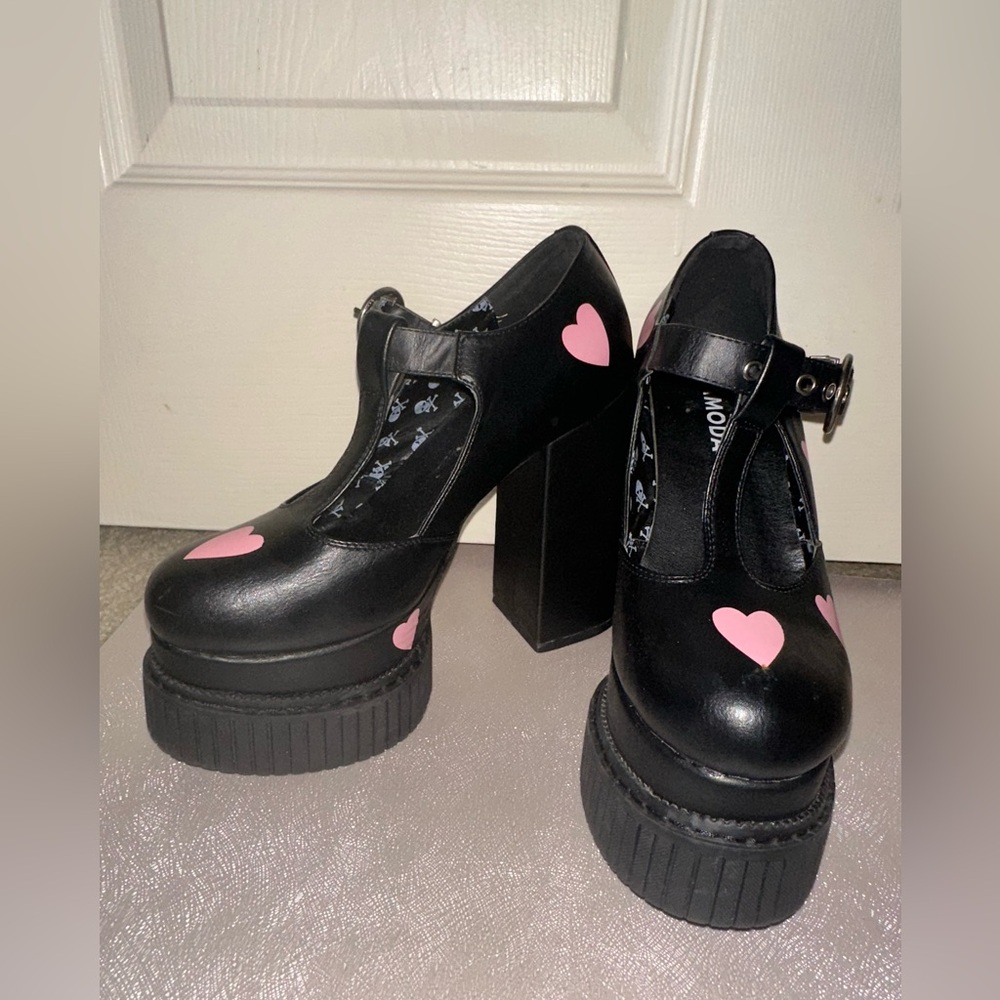 LAMODA Black Platform Mary Janes chunky Heels Pink Hearts 8 punk goth academia